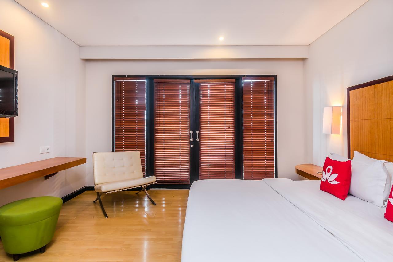 Zen Rooms Kuta Beach Poppies Lane Екстериор снимка