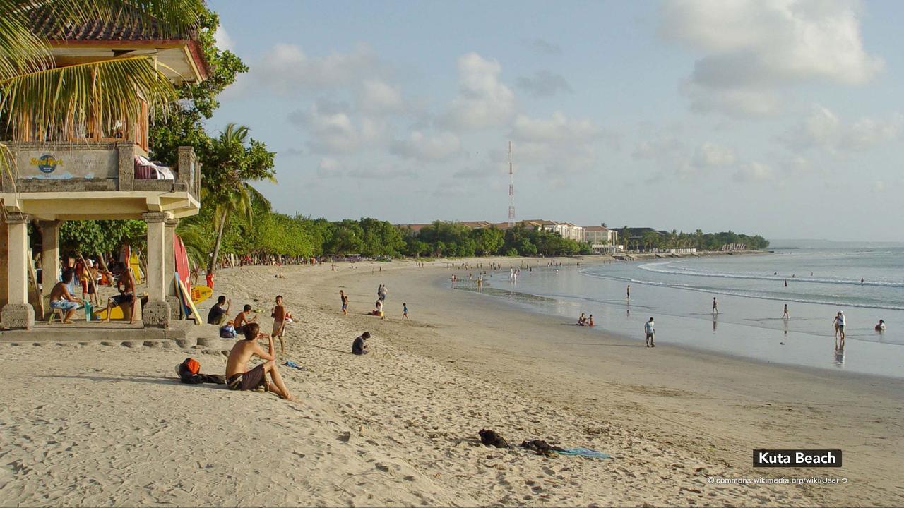 Zen Rooms Kuta Beach Poppies Lane Екстериор снимка
