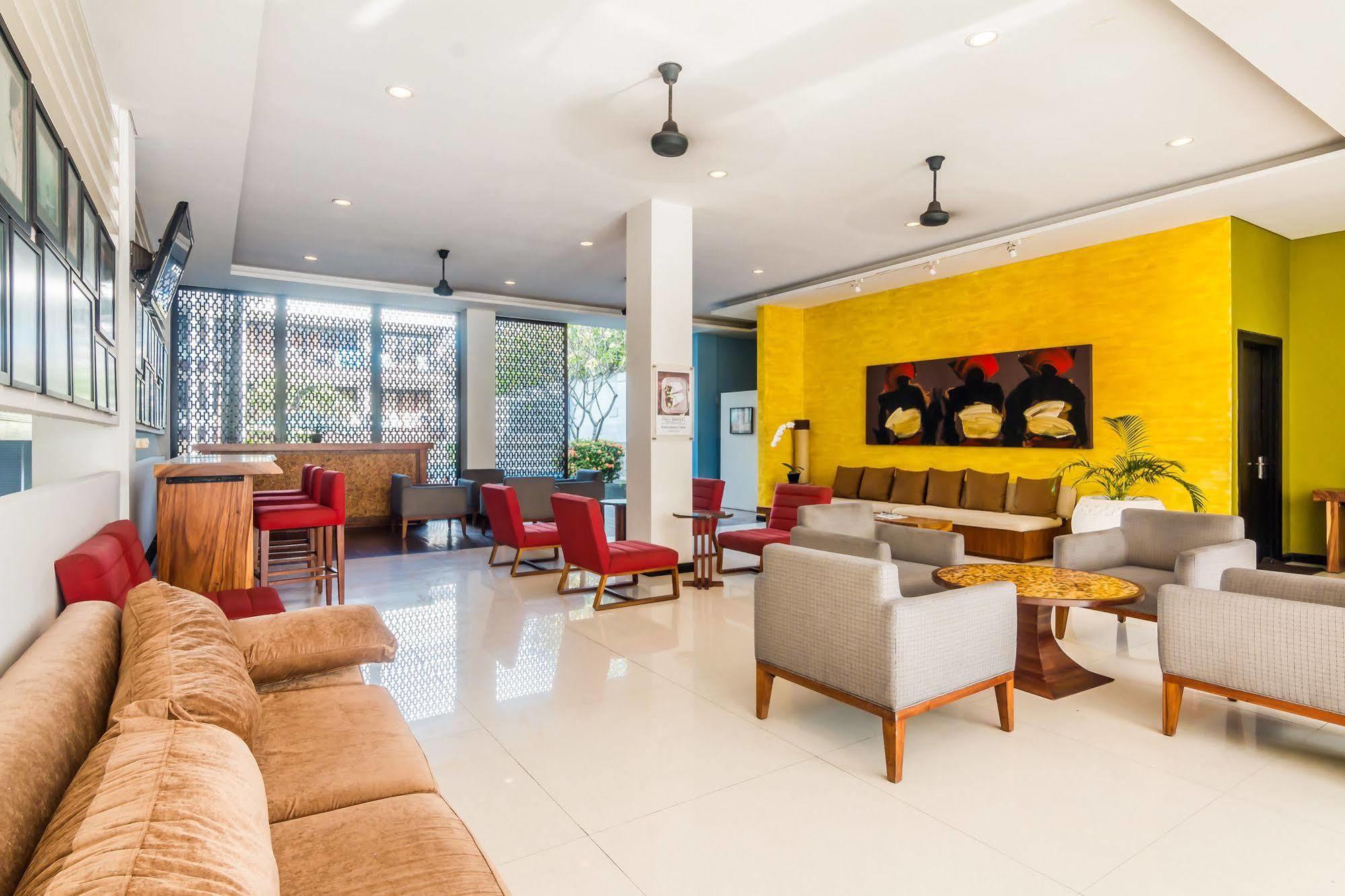 Zen Rooms Kuta Beach Poppies Lane Екстериор снимка